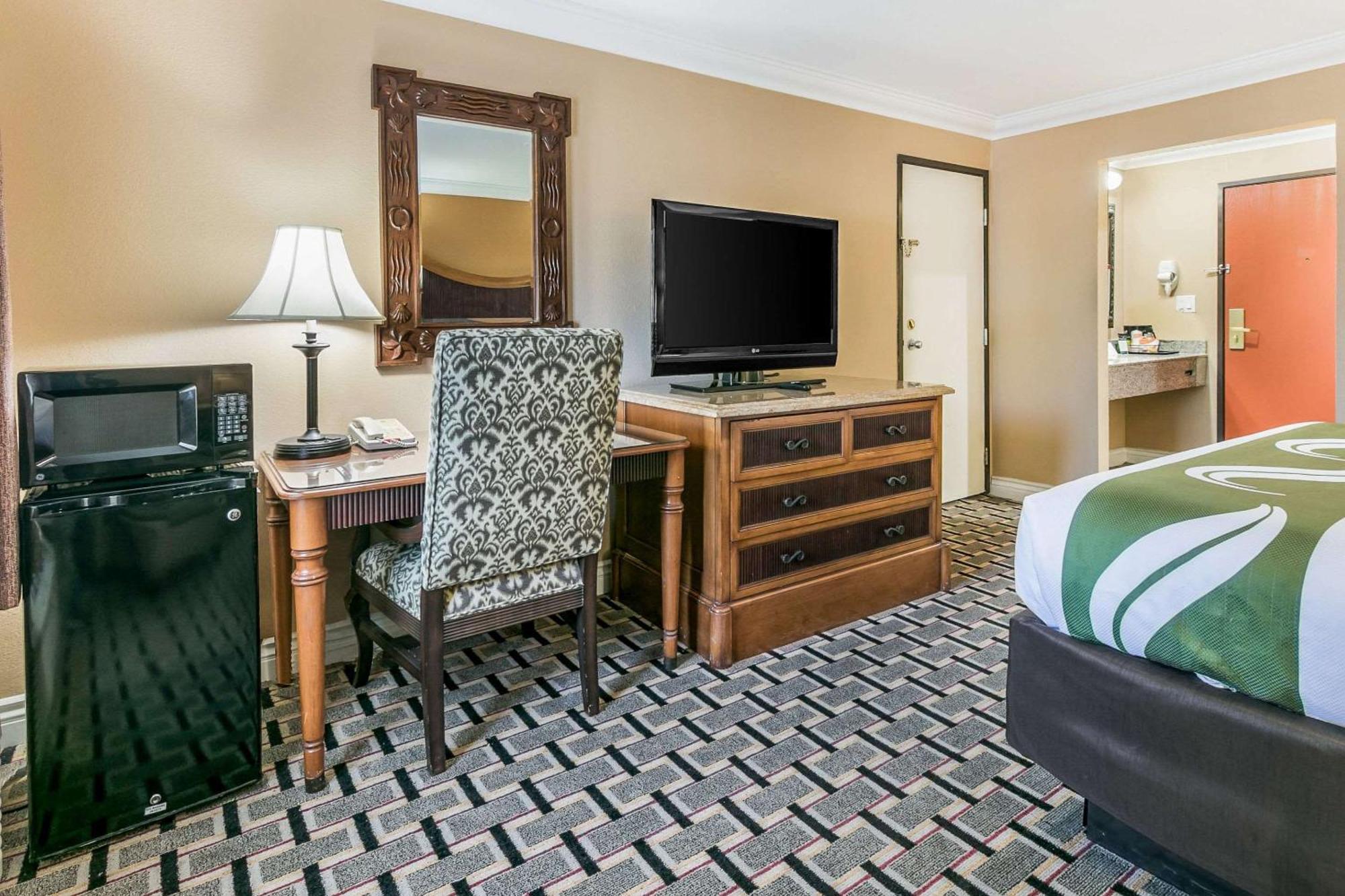 College Park Quality Inn & Suites Atlanta Airport South מראה חיצוני תמונה