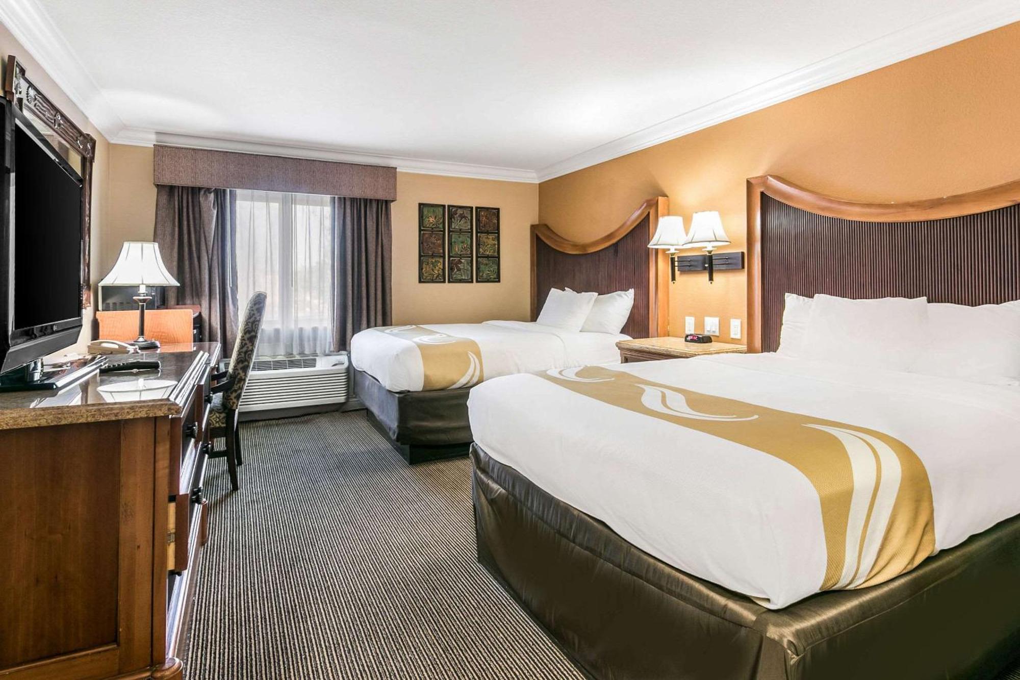 College Park Quality Inn & Suites Atlanta Airport South מראה חיצוני תמונה