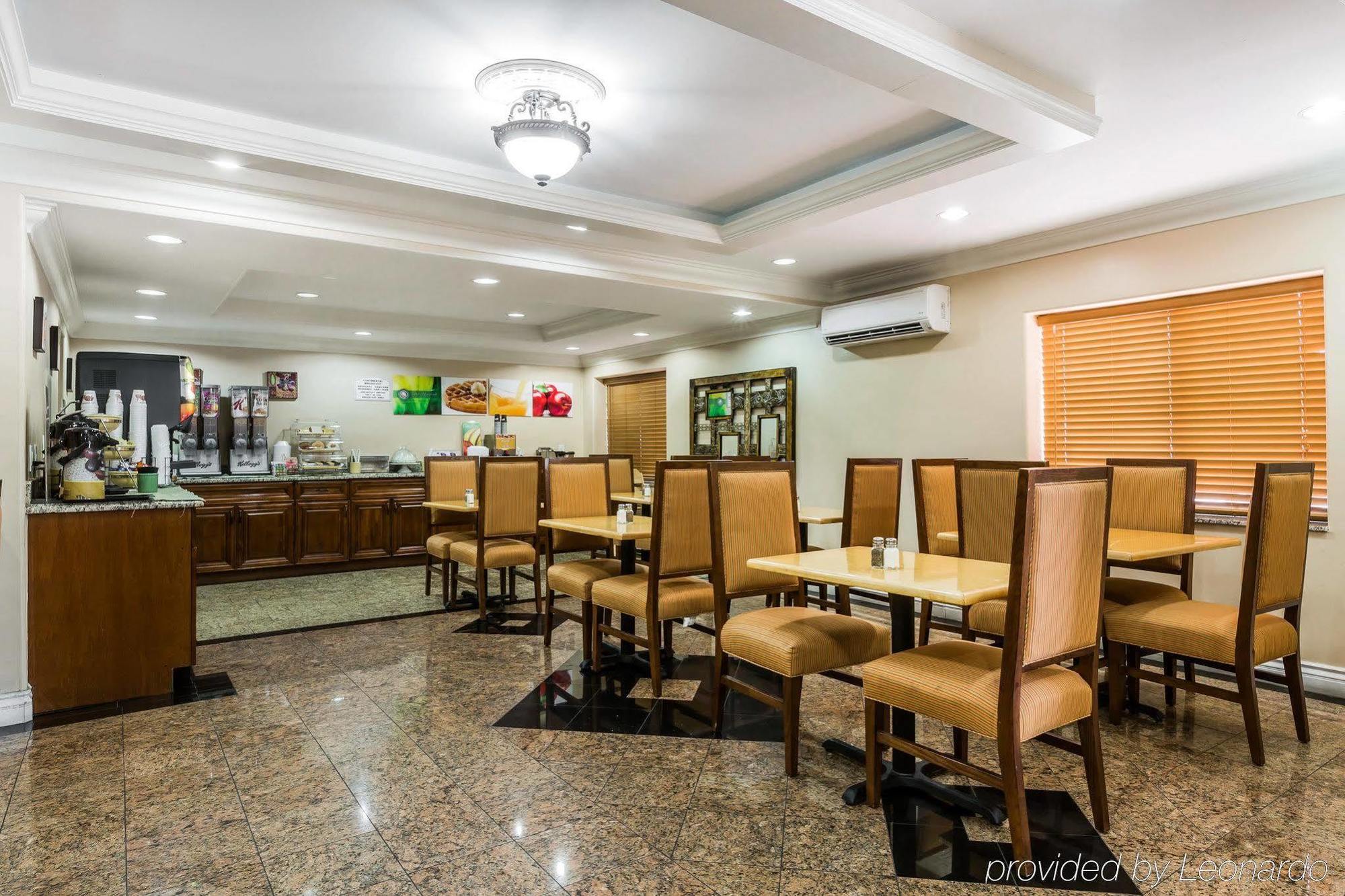 College Park Quality Inn & Suites Atlanta Airport South מראה חיצוני תמונה